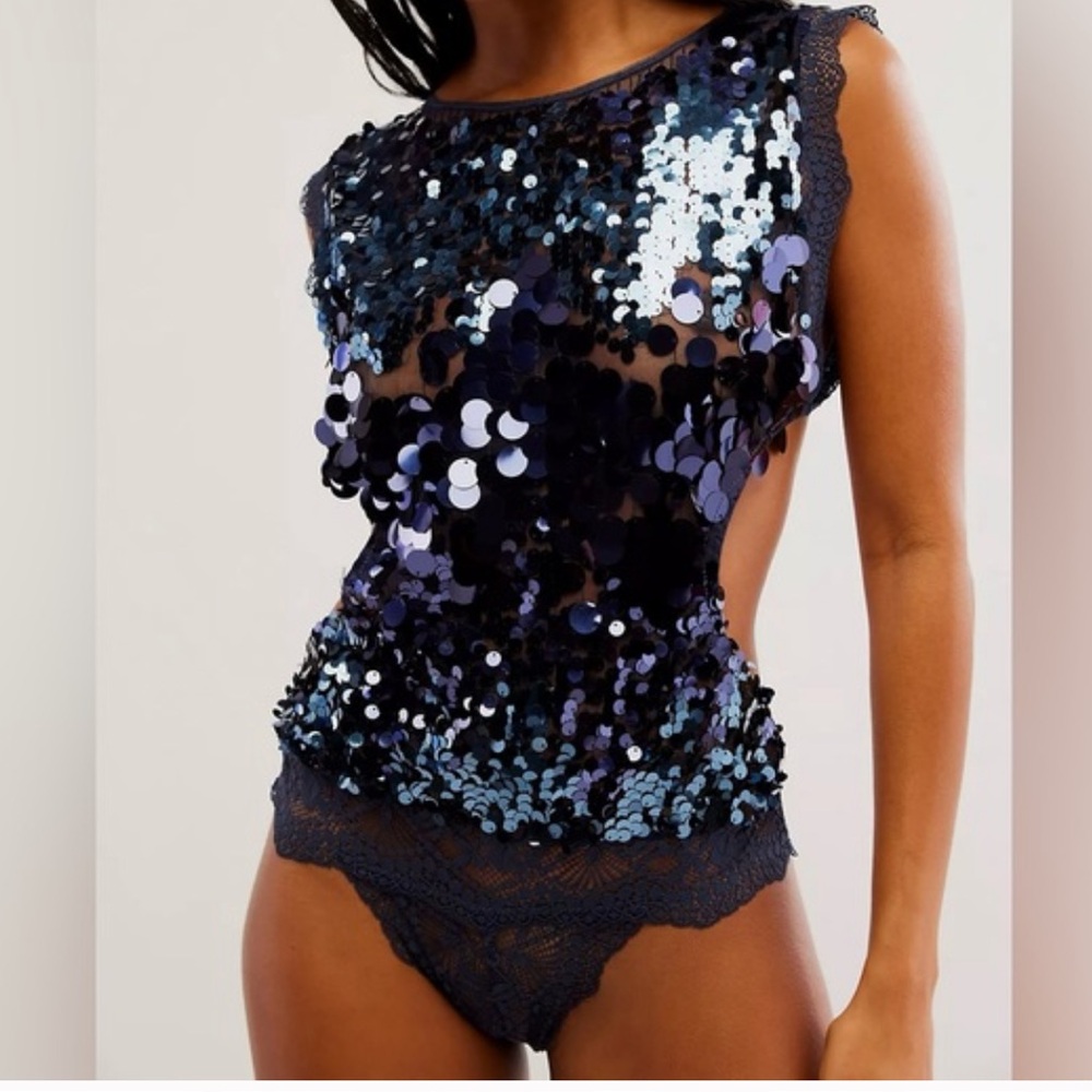 Free people main character navy sequin lace bodysuit 💙